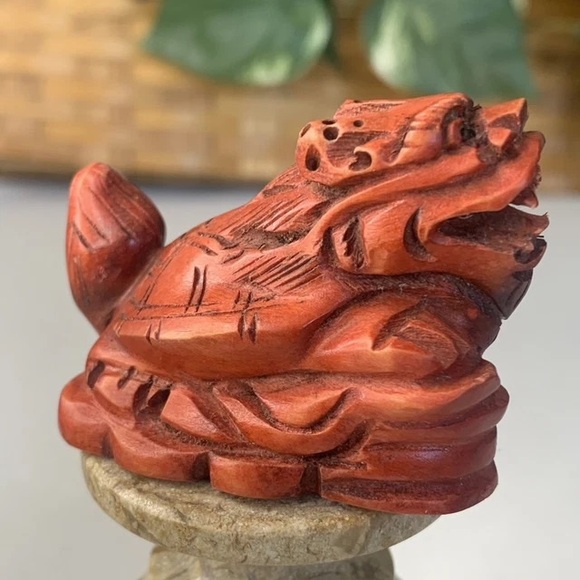 Japanese Netsuke Dragon Turtle Beast Boxwood Carving Hand Carved Red Wood Animal - Picture 13 of 14